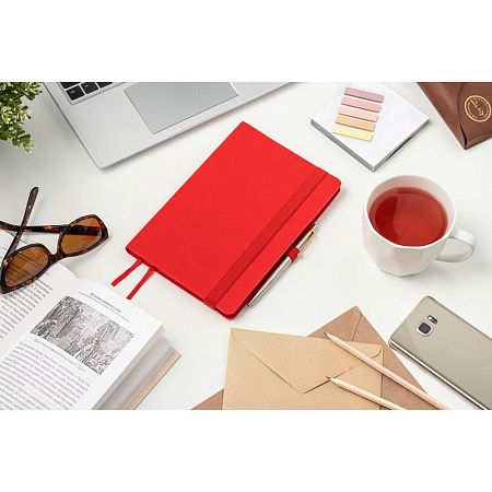 Ежедневник Flexy Line Linen А5, красный/красный, недатированный, в гибкой обложке, с резинкой и петлей для ручки