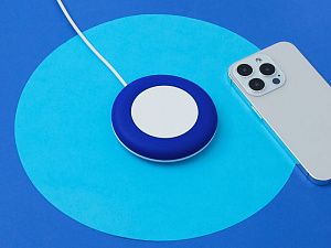 Беспроводное зарядное устройство «Disc» со встроенным кабелем 2 в 1