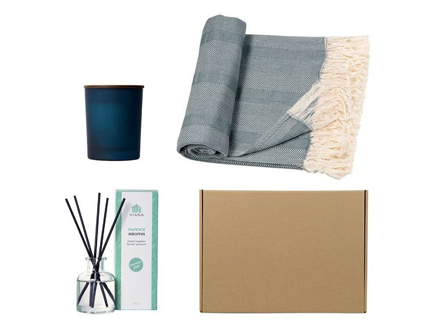 Подарочный набор для дома с пледом, свечой и диффузором