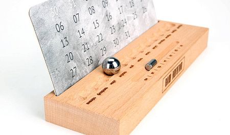 Настольный вечный календарь с магнитным блоком, дерево