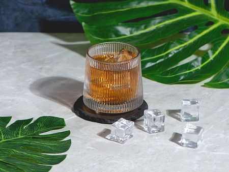 Вращающийся бокал для виски на сланцевом костере «Ventura»