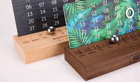 Настольный вечный календарь с магнитным блоком, дерево