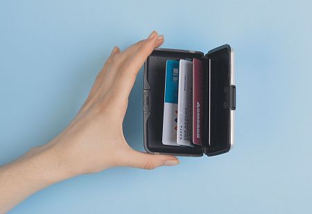 Футляр "Trust" для банковских карт и визиток с RFID - защитой от считывания данных, серебристый