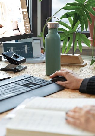 Бутылка из нержавеющей стали с бамбуковой крышкой Modern