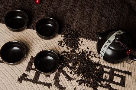 Подарочный набор «Церемония»: чайник, чашки, чай