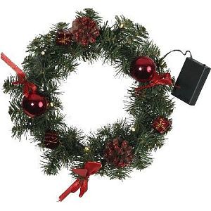 Венок еловый DECORAGE, диаметр 30 см, 10 LED ламп, на батарейках, зелёная хвоя, красные украшения 60
