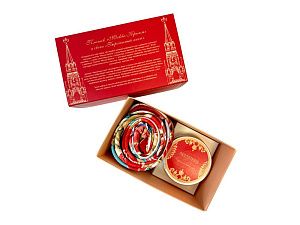 Набор: платок «Кремль – Москва» и свеча «Бархатный пион»