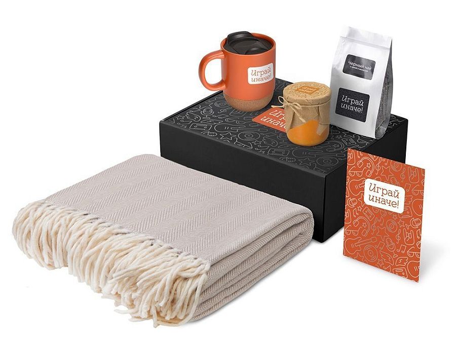 Подарочный набор «Re:y. Nest» с пледом, кружкой и вареньем