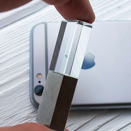 Флеш накопитель USB 2.0 Кристалл, металл/стекло, прозрачный/серебристый, подсветка синим, 16 GB