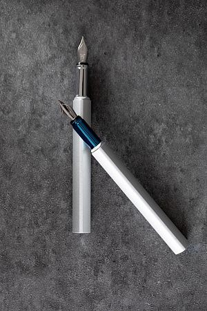 Перьевая ручка PININFARINA PF One SILVER