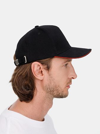 Бейсболка Classic 2.0, черная с красным кантом