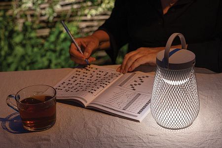 Настольная лампа Aurora из переработанного пластика RCS, IPx4