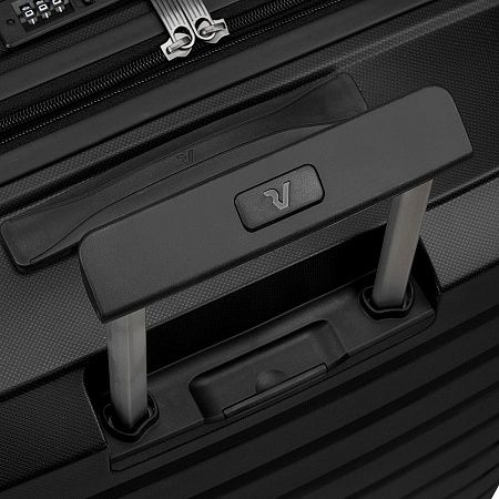 Чемодан Butterfly L, черный