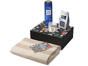 Подарочный набор «Re:y. Warm» с пледом, термосом и чаем