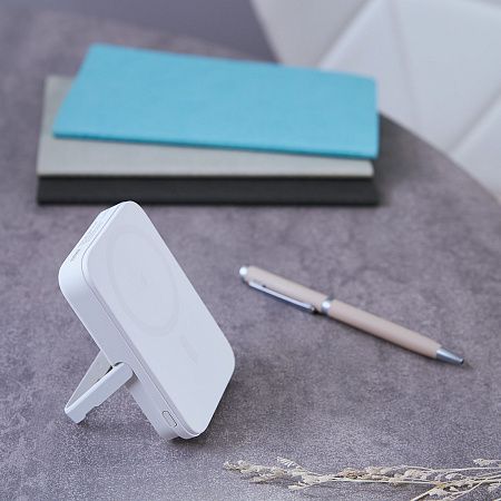 Внешний аккумулятор Юнион PD (Union PD) 10000mAh с функцией беспроводной зарядки 15W, белый