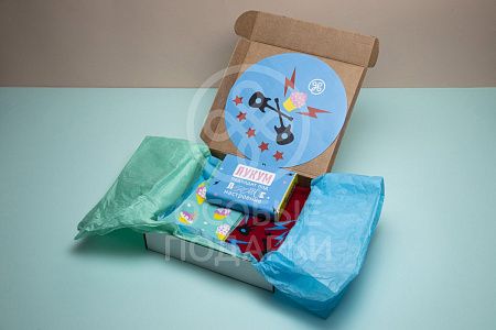 Подарочный набор "Под любое настроение": дизайнерские носки (2 пары), лукум