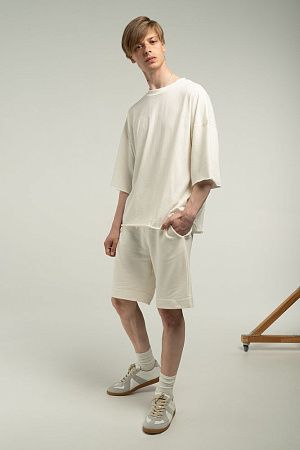 Футболка унисекс оверсайз T1, молочно-белая, размер M/L