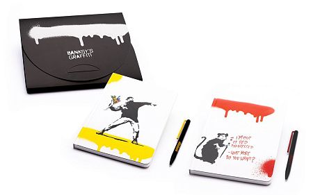 Набор Pininfarina Banksy Крыса: шариковая ручка GrafeeX и блокнот линованный из каменной бумаги, А5